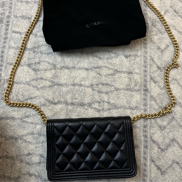 💕HP💕Chanel black lambskin WOC with gold hardware - Picture 3 of 4